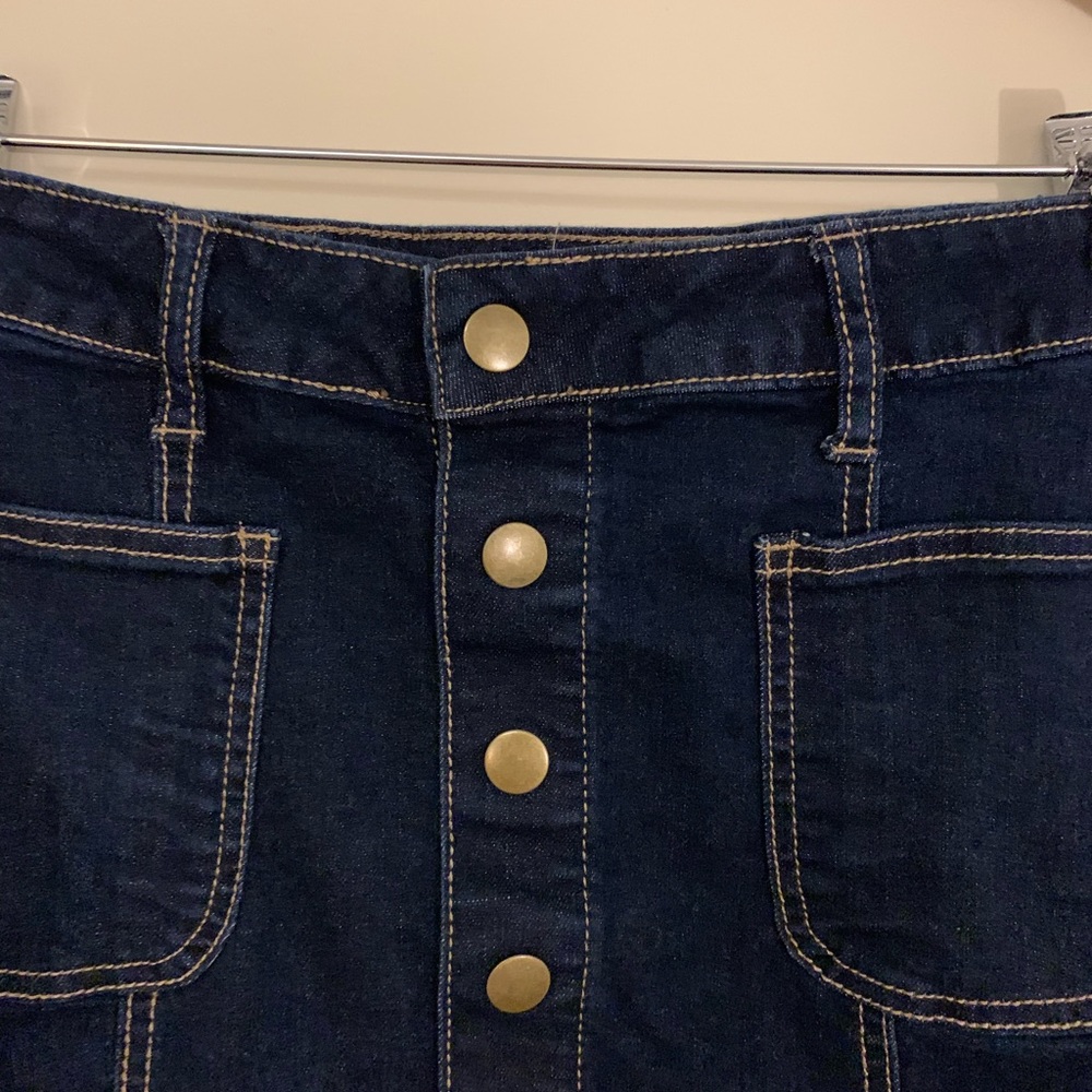 D O N A T E D 
Altar"d State blue jean skirt with buttons size small EU B59 - Picture 2 of 6